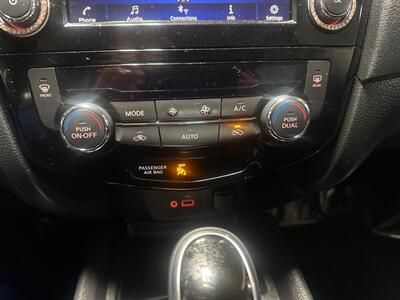 2020 Nissan Rogue SV - Photo 15 - Milwaukie, OR 97267