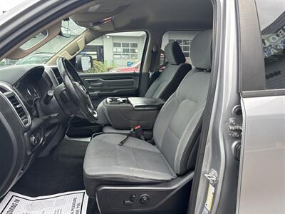 2020 RAM 1500 Crew Cab Big Horn   - Photo 13 - Milwaukie, OR 97267