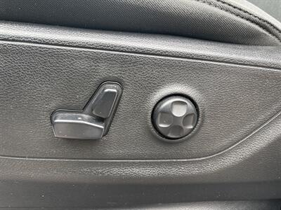 2020 RAM 1500 Crew Cab Big Horn   - Photo 15 - Milwaukie, OR 97267