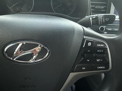 2020 Hyundai ELANTRA SEL   - Photo 12 - Milwaukie, OR 97267