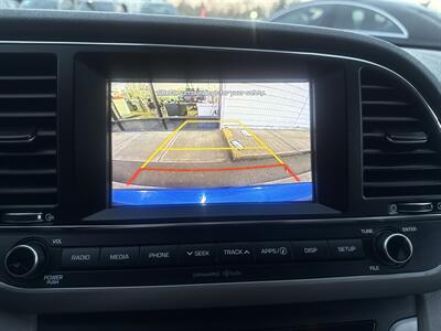 2020 Hyundai ELANTRA SEL   - Photo 14 - Milwaukie, OR 97267