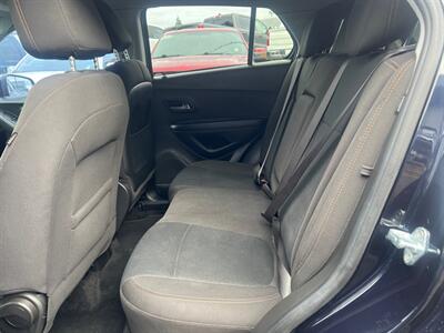 2021 Chevrolet Trax LS   - Photo 14 - Milwaukie, OR 97267