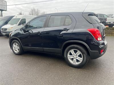 2021 Chevrolet Trax LS   - Photo 4 - Milwaukie, OR 97267