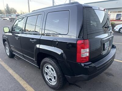2017 Jeep Patriot Sport   - Photo 5 - Milwaukie, OR 97267