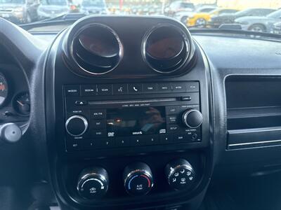 2017 Jeep Patriot Sport   - Photo 13 - Milwaukie, OR 97267