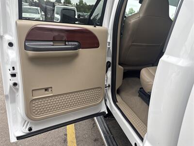 2005 Ford F350 Super Duty Crew Cab Lariat   - Photo 15 - Milwaukie, OR 97267
