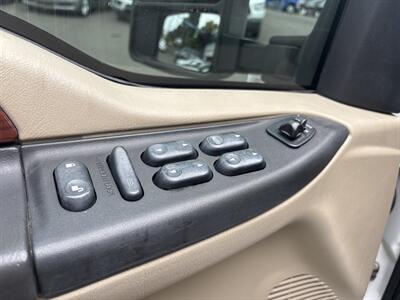 2005 Ford F350 Super Duty Crew Cab Lariat   - Photo 11 - Milwaukie, OR 97267