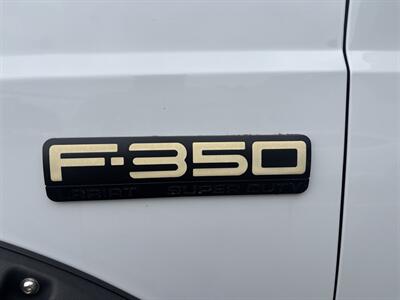 2005 Ford F350 Super Duty Crew Cab Lariat   - Photo 9 - Milwaukie, OR 97267
