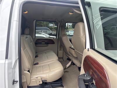 2005 Ford F350 Super Duty Crew Cab Lariat   - Photo 19 - Milwaukie, OR 97267
