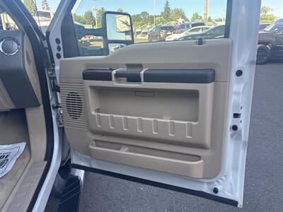 2009 Ford F350 Super Duty Crew Cab Lariat   - Photo 19 - Milwaukie, OR 97267