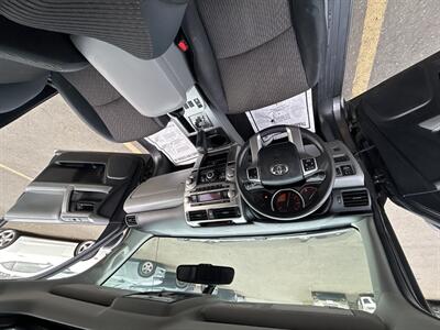 2012 Toyota 4Runner SR5   - Photo 10 - Milwaukie, OR 97267