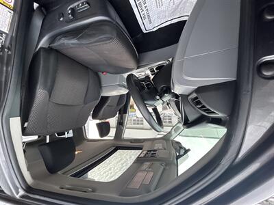 2012 Toyota 4Runner SR5   - Photo 6 - Milwaukie, OR 97267