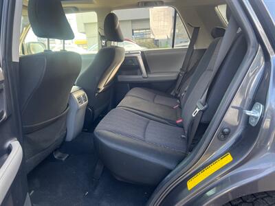 2012 Toyota 4Runner SR5   - Photo 20 - Milwaukie, OR 97267