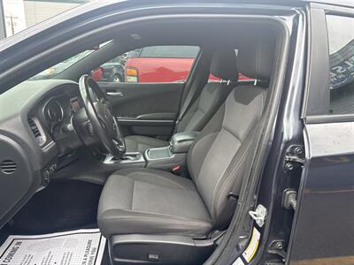 2017 Dodge Charger SE   - Photo 8 - Milwaukie, OR 97267