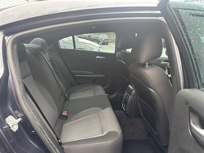 2017 Dodge Charger SE   - Photo 13 - Milwaukie, OR 97267