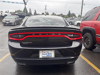 2017 Dodge Charger SE   - Photo 6 - Milwaukie, OR 97267