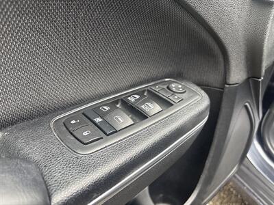 2017 Dodge Charger SE   - Photo 10 - Milwaukie, OR 97267