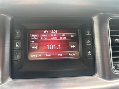 2017 Dodge Charger SE   - Photo 17 - Milwaukie, OR 97267