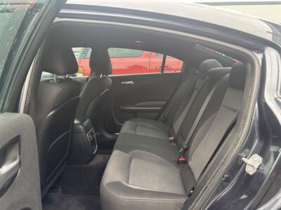 2017 Dodge Charger SE   - Photo 11 - Milwaukie, OR 97267