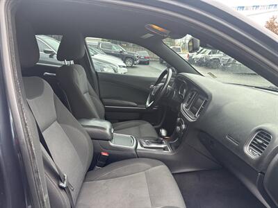 2017 Dodge Charger SE   - Photo 14 - Milwaukie, OR 97267