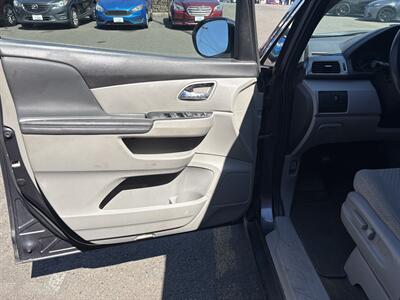 2017 Honda Odyssey LX   - Photo 9 - Milwaukie, OR 97267