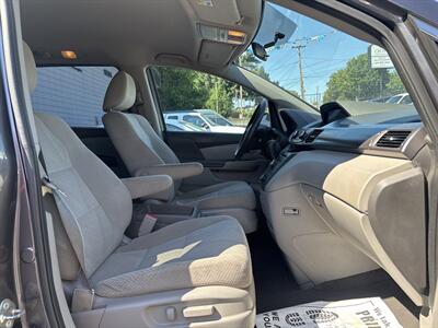 2017 Honda Odyssey LX   - Photo 18 - Milwaukie, OR 97267