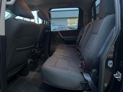2013 Nissan Titan SV - Photo 11 - Milwaukie, OR 97267