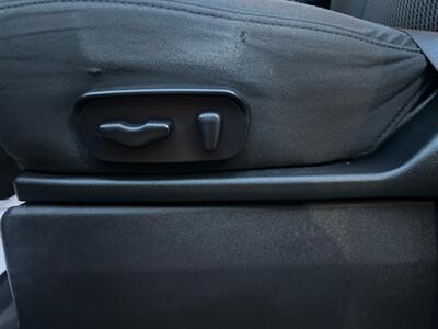 2013 Nissan Titan SV - Photo 15 - Milwaukie, OR 97267