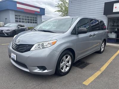 2017 Toyota Sienna L 7-Passenger   - Photo 3 - Milwaukie, OR 97267