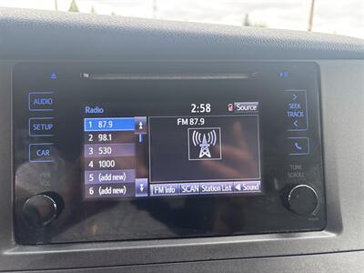 2017 Toyota Sienna L 7-Passenger   - Photo 22 - Milwaukie, OR 97267