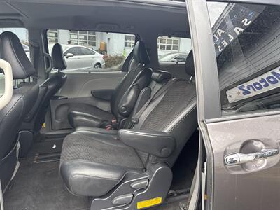 2013 Toyota Sienna SE 8-Passenger   - Photo 14 - Milwaukie, OR 97267