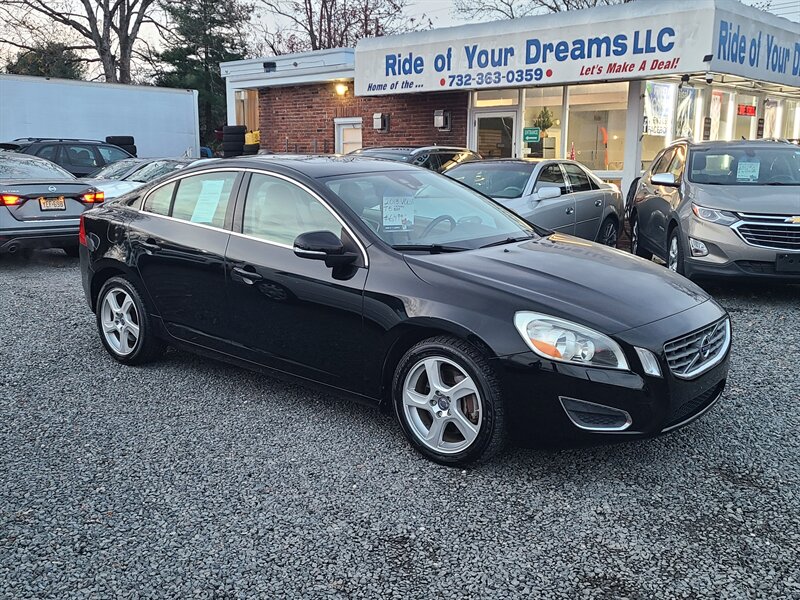 2013 Volvo S60 T5 Platinum