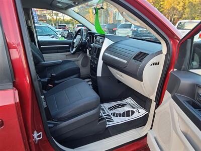 2008 Dodge Grand Caravan SXT   - Photo 13 - Lakewood, NJ 08701