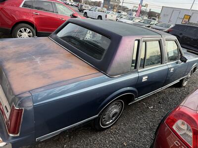 1988 Lincoln Town Car   - Photo 4 - Lakewood, NJ 08701