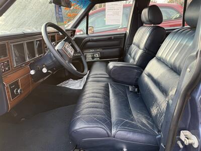 1988 Lincoln Town Car   - Photo 10 - Lakewood, NJ 08701
