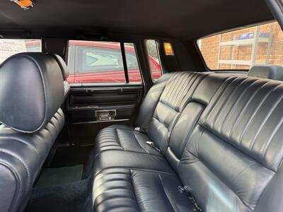 1988 Lincoln Town Car   - Photo 9 - Lakewood, NJ 08701