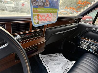 1988 Lincoln Town Car   - Photo 14 - Lakewood, NJ 08701