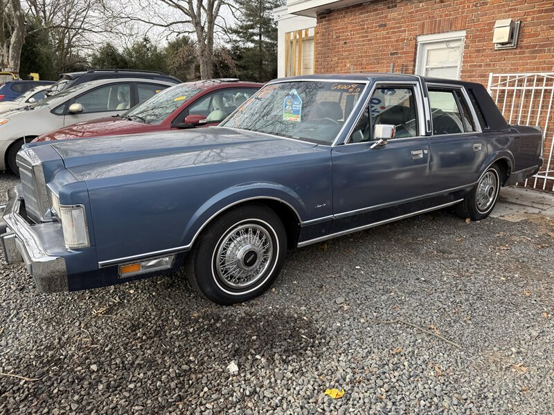 1988 Lincoln Town Car  