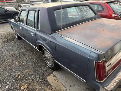 1988 Lincoln Town Car   - Photo 5 - Lakewood, NJ 08701