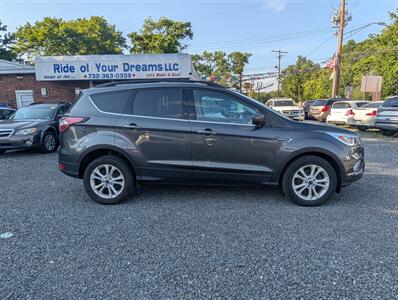 2017 Ford Escape SE - Photo 2 - Lakewood, NJ 08701