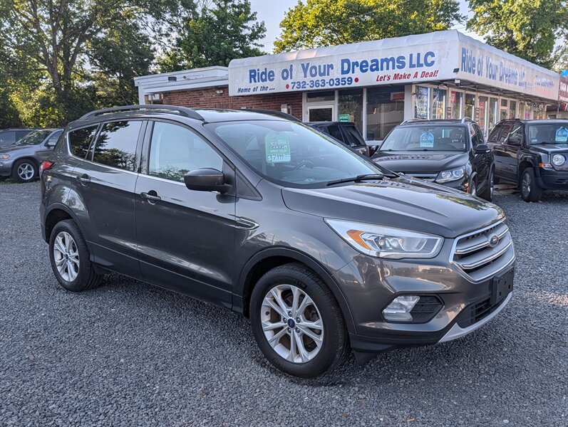 2017 Ford Escape SE   - Photo 1 - Lakewood, NJ 08701