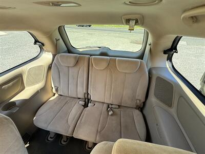 2008 Hyundai Entourage GLS   - Photo 12 - Lakewood, NJ 08701