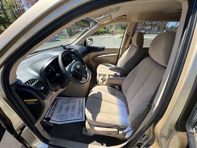 2008 Hyundai Entourage GLS   - Photo 14 - Lakewood, NJ 08701