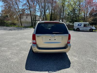 2008 Hyundai Entourage GLS   - Photo 8 - Lakewood, NJ 08701