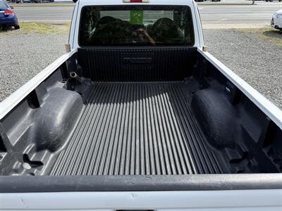 2000 Mazda B3000 SE   - Photo 15 - Lakewood, NJ 08701