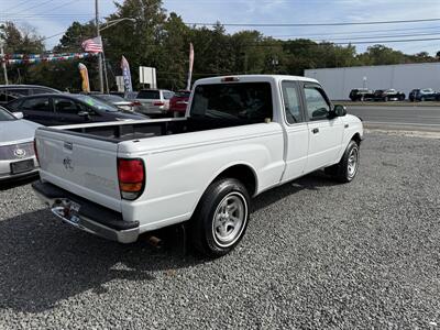 2000 Mazda B3000 SE   - Photo 4 - Lakewood, NJ 08701