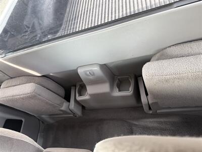 2000 Mazda B3000 SE   - Photo 14 - Lakewood, NJ 08701