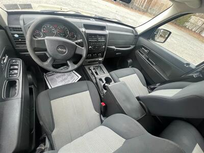 2010 Jeep Liberty Sport   - Photo 12 - Lakewood, NJ 08701