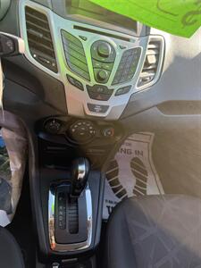 2013 Ford Fiesta SE - Photo 10 - Lakewood, NJ 08701