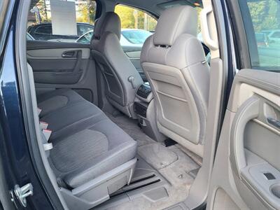 2015 Chevrolet Traverse LS   - Photo 12 - Lakewood, NJ 08701